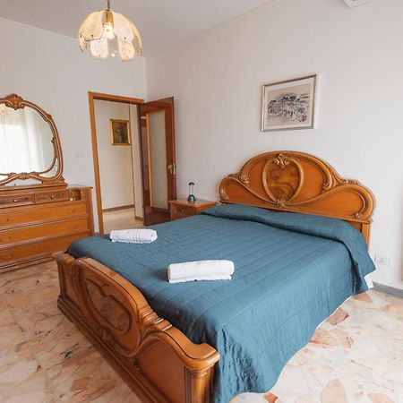 La Casa Della Posta Apartment Валекрозия Екстериор снимка